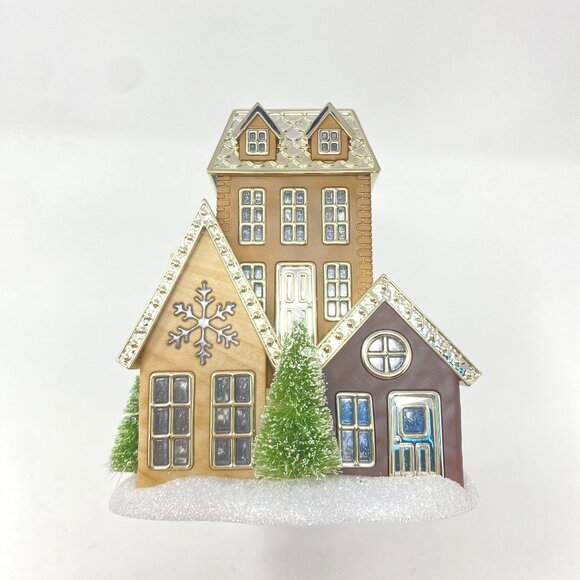 Bath & Body Works Holiday Village Wallflower Fragrance Plug Winter Decor - Picture 1 of 7